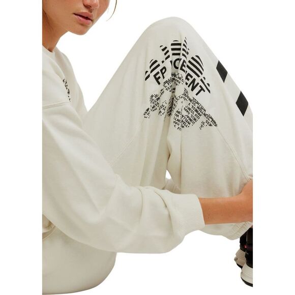 Free People Movement NWT All Star Oversize Slouchy Logo Graphic Jogger Pants Ivo - Picture 7 of 9